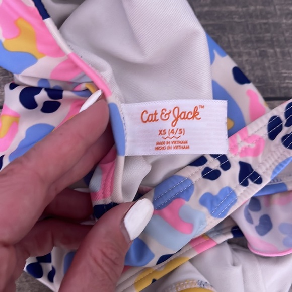 Cat & Jack Girls’ One Piece Swimsuit - Picture 3 of 3